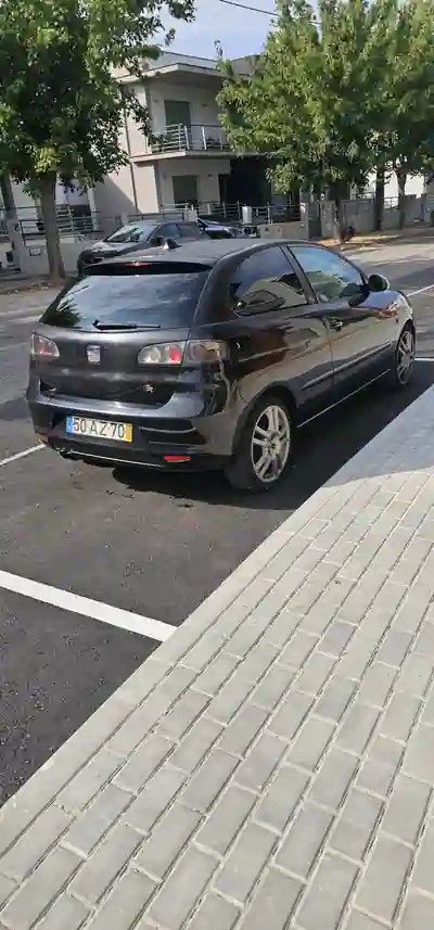 Seat Ibiza 1.9 Tdi Van 2005 - 4800 EUR, 360000 km - AUTO.MOTO.pt - 360000km - foto 2 de 6
