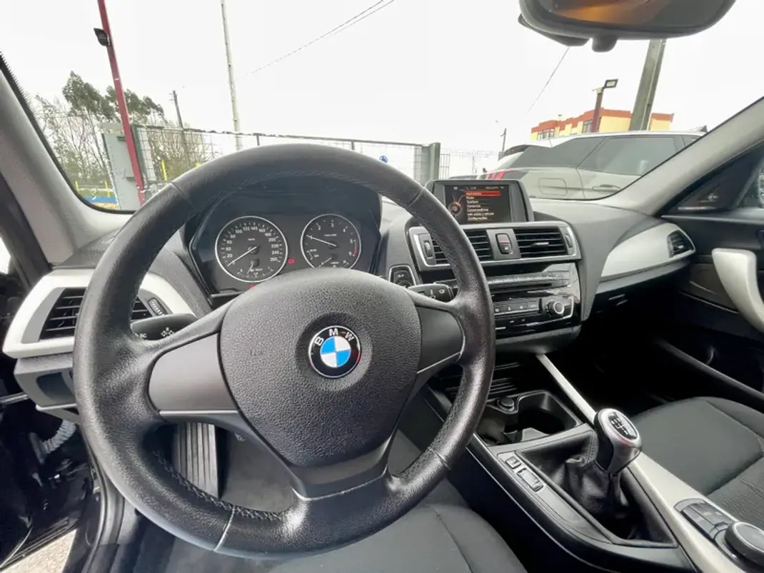 BMW 116 2015 - 14500 EUR, 168170 km - AUTO.MOTO.pt - 168170km - foto 15 de 24