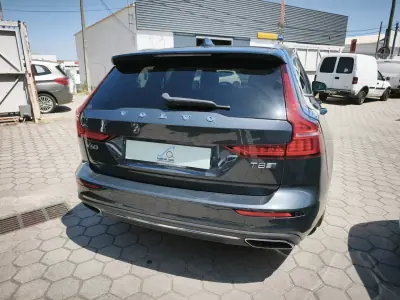 Volvo V60 2019 - 24900 EUR, 182000 km - AUTO.MOTO.pt - 182000km - foto 3 de 25