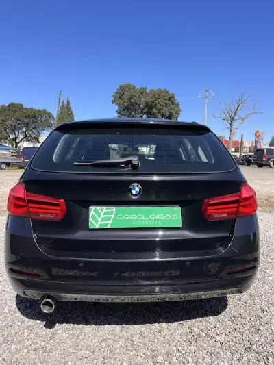 BMW 316 2018 - 16000 EUR, 236000 km - AUTO.MOTO.pt - 236000km - foto 13 de 15