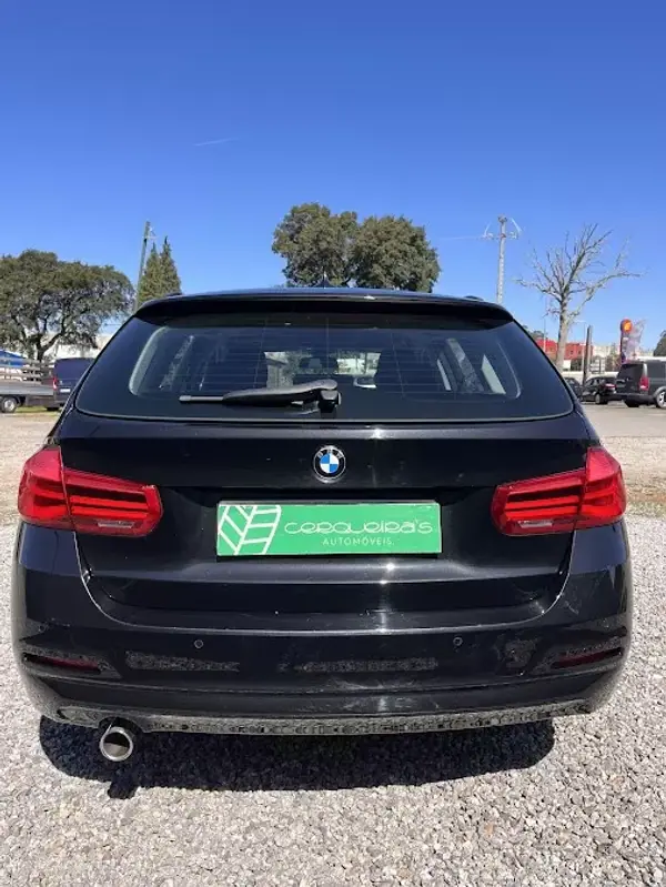 BMW 316 2018 - 16000 EUR, 236000 km - AUTO.MOTO.pt - 236000km - foto 13 de 15