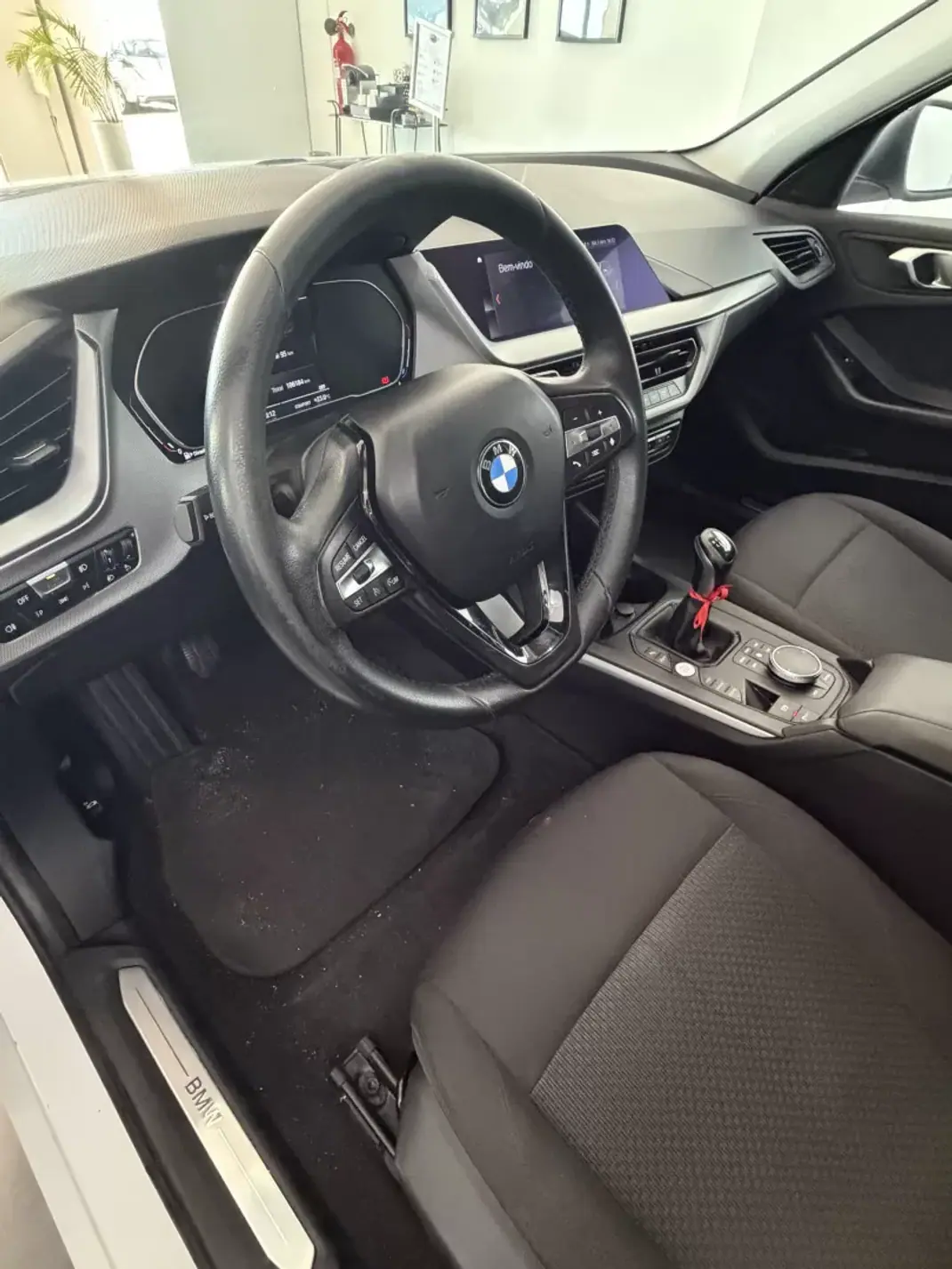 BMW 116 2020 - 16750 EUR, 170000 km - 170000km - foto 9 de 11