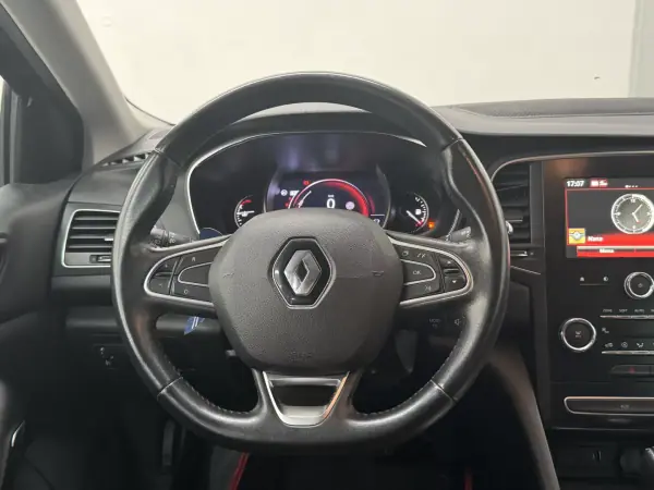 Renault Mégane 2019 - 15990 EUR, 111900 km - 111900km - foto 25 de 28