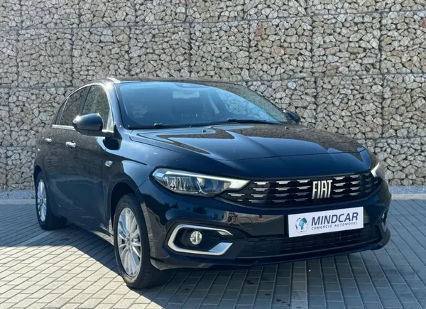 Fiat Tipo 2021 - 16480 EUR, 83000 km - AUTO.MOTO.pt - 83000km - foto 8 de 39