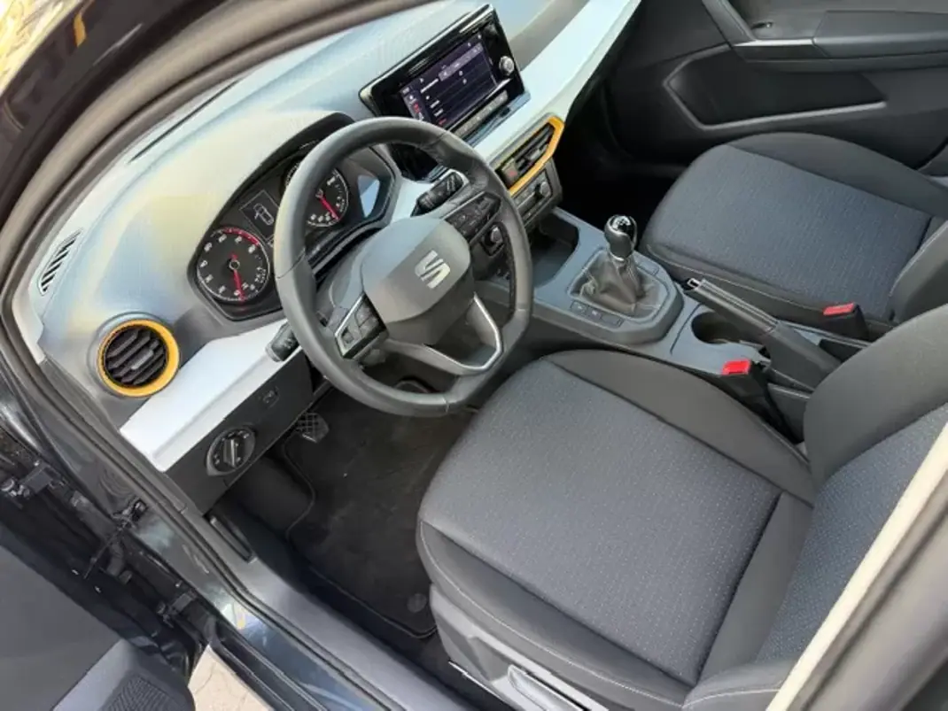 SEAT Ibiza 2022 - 12900 EUR, 90422 km - AUTO.MOTO.pt - 90422km - foto 10 de 11
