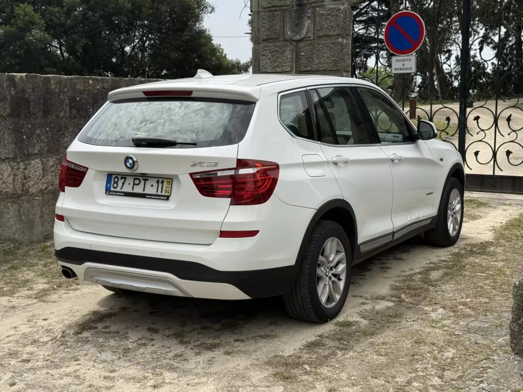 BMW X3 2015 - 18500 EUR, 143000 km - AUTO.MOTO.pt - 143000km - foto 3 de 13