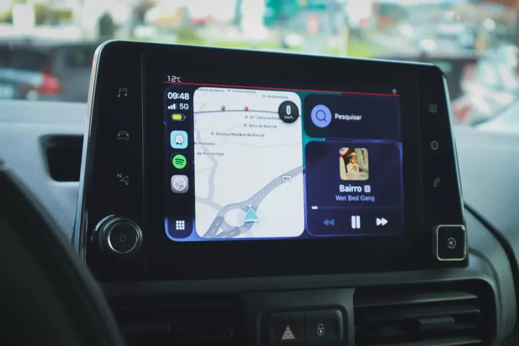 Citroën 2019 - 19880 EUR, 83120 km - AUTO.MOTO.pt - 83120km - foto 4 de 28