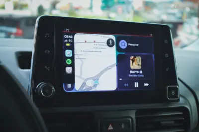 Citroën 2019 - 19880 EUR, 83120 km - AUTO.MOTO.pt - 83120km - foto 4 de 28