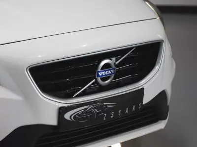 Volvo V40 2016 - 16990 EUR, 129000 km - AUTO.MOTO.pt - 129000km - foto 10 de 21