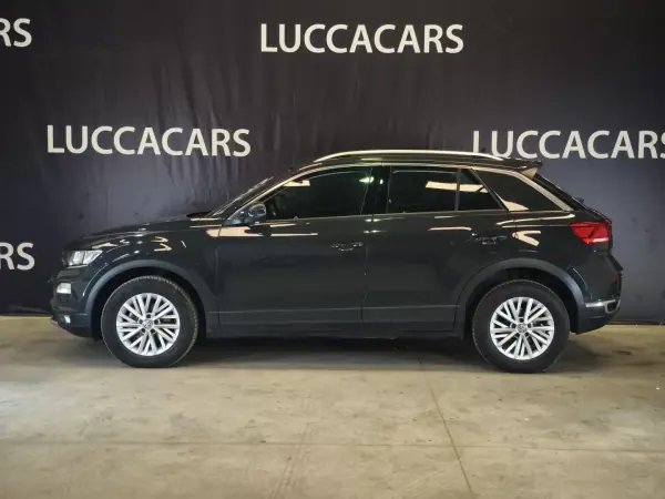 Volkswagen T-Roc 2019 - 17490 EUR, 147720 km - AUTO.MOTO.pt - 147720km - foto 22 de 23