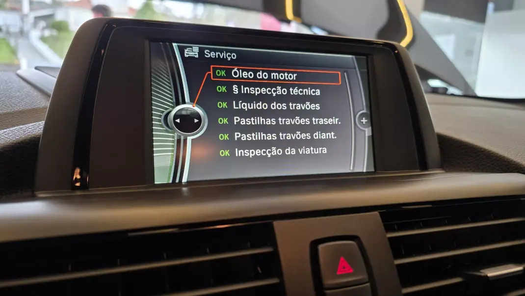 BMW 118 2012 - 15500 EUR, 166110 km - AUTO.MOTO.pt - 166110km - foto 43 de 61