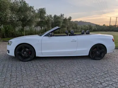 Audi A5 Cabrio 2012 - 15990 EUR, 224000 km - AUTO.MOTO.pt - 224000km - foto 4 de 10
