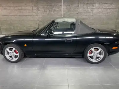 Mazda MX-5 1999 - 8750 EUR, 230000 km - AUTO.MOTO.pt - 230000km - foto 5 de 11