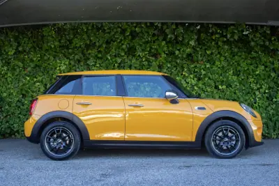 MINI One 2015 - 11900 EUR, 194500 km - AUTO.MOTO.pt - 194500km - foto 6 de 18