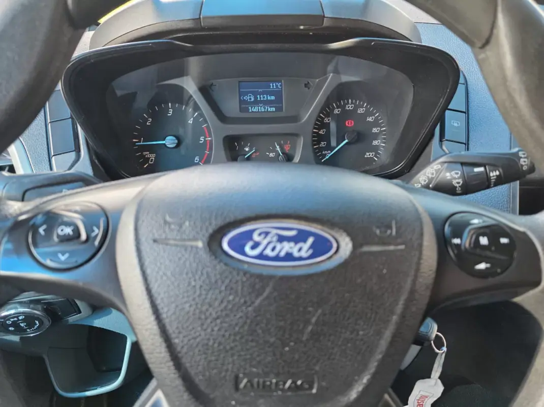 Ford Transit Custom 2015 - 13990 EUR, 148160 km - AUTO.MOTO.pt - 148160km - foto 18 de 19
