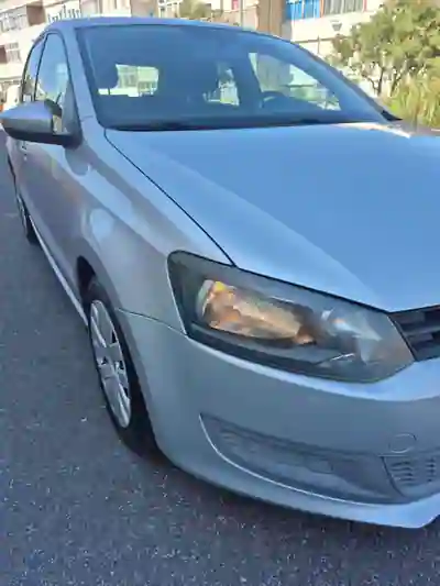 Volkswagen Polo 2011 - 6150 EUR, 191000 km - 191000km - foto 6 de 14