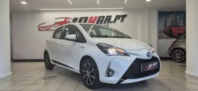 Toyota Yaris 2018 - 15990 EUR, 86572 km - AUTO.MOTO.pt - 86572km - foto 2 de 41