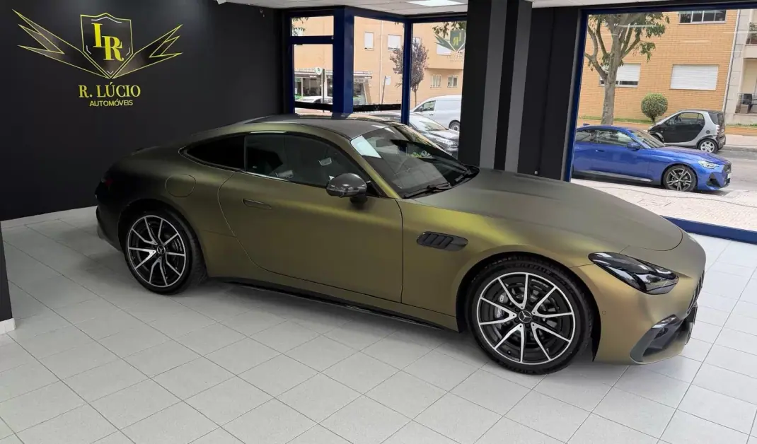 Mercedes-Benz AMG GT 2025 - 145000 EUR, 8890 km - 8890km - foto 11 de 40