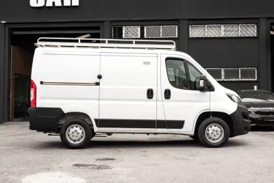 Peugeot Boxer 2021 - 17600 EUR, 158973 km - AUTO.MOTO.pt - 158973km - foto 2 de 22