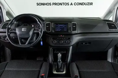 SEAT Alhambra 2016 - 19500 EUR, 174377 km - AUTO.MOTO.pt - 174377km - foto 2 de 23