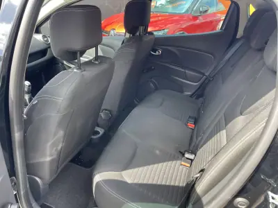 Renault Clio 2017 - 12950 EUR, 84958 km - 84958km - foto 9 de 12
