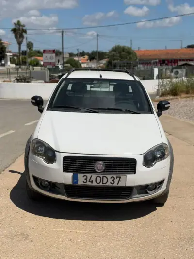 Fiat Strada 1.9 JTD 2013 - 9990 EUR, 276360 km - AUTO.MOTO.pt - 276360km - foto 3 de 7