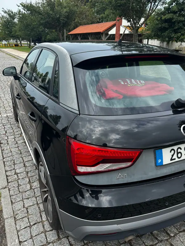 Audi A1 Sportback 2016 - 15450 EUR, 155705 km - 155705km - foto 6 de 8