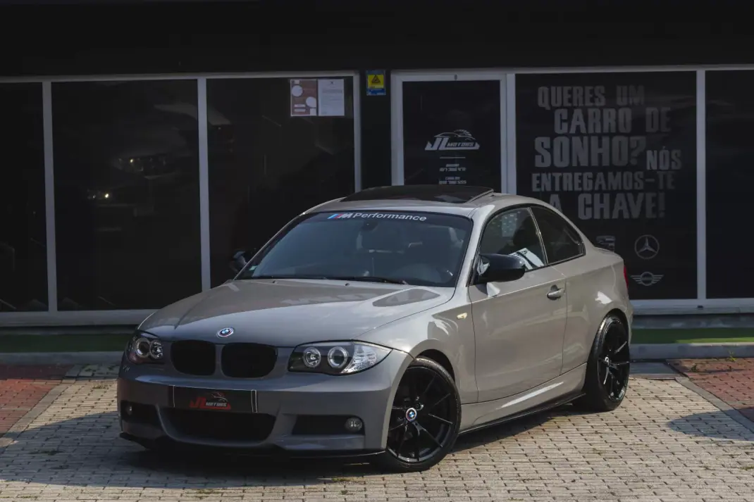 BMW 118 2013 - 17900 EUR, 180900 km - 180900km - foto 5 de 41
