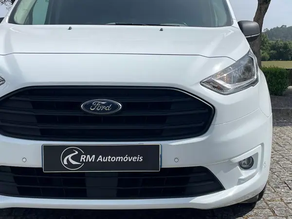 Ford Transit Connect 2018 - 12900 EUR, 138000 km - AUTO.MOTO.pt - 138000km - foto 12 de 37