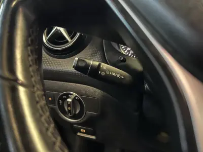 Mercedes-Benz A 180 2013 - 12990 EUR, 180000 km - AUTO.MOTO.pt - 180000km - foto 32 de 36