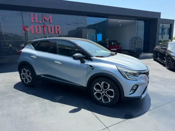 Renault Captur 2023 - 17900 EUR, 78481 km - AUTO.MOTO.pt - 78481km - foto 2 de 13