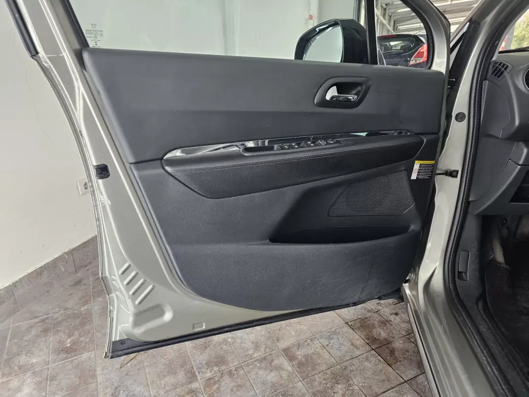 Peugeot 3008 2013 - 10990 EUR, 238991 km - AUTO.MOTO.pt - 238991km - foto 16 de 26