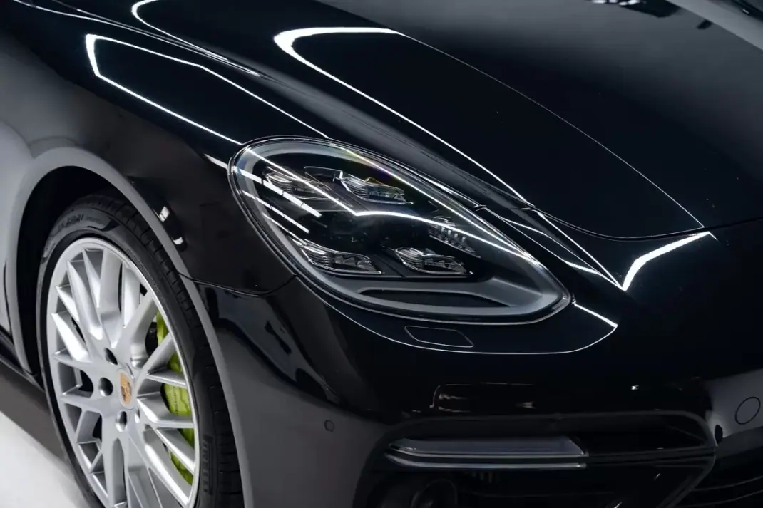 Porsche Panamera 2017 - 91950 EUR, 67458 km - AUTO.MOTO.pt - 67458km - foto 6 de 60