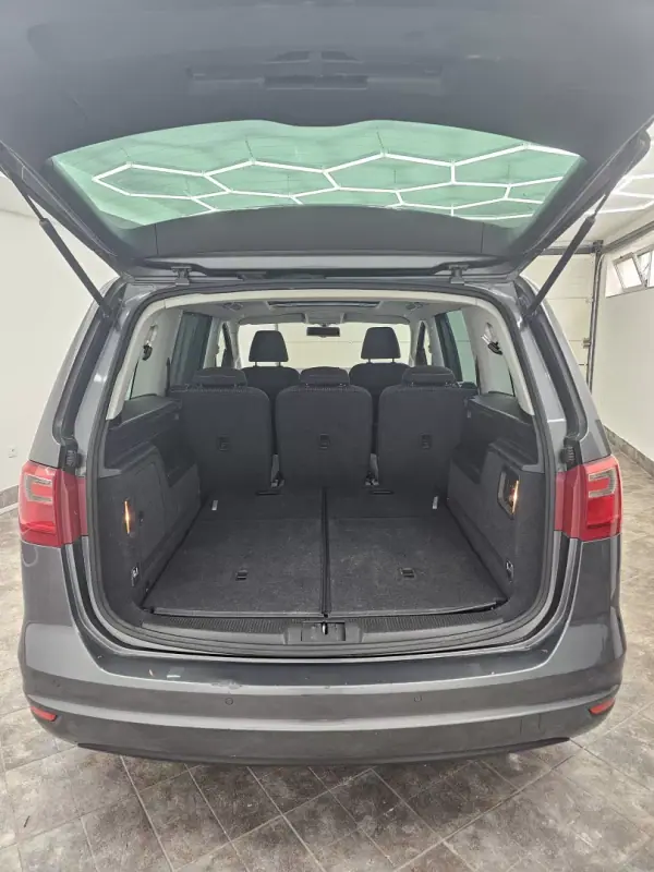 SEAT Alhambra 2011 - 12650 EUR, 216141 km - AUTO.MOTO.pt - 216141km - foto 49 de 51