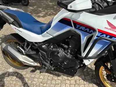 Honda XL 2023 - 8550 EUR, 16705 km - AUTO.MOTO.pt - 16705km - foto 6 de 14