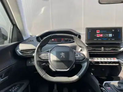 Peugeot 3008 2021 - 20490 EUR, 94000 km - AUTO.MOTO.pt - 94000km - foto 10 de 27