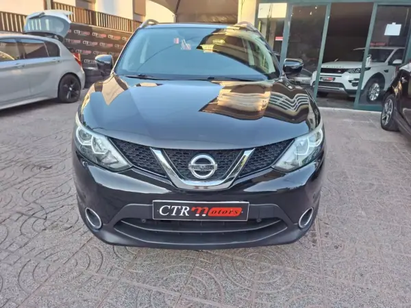 Nissan Qashqai 2015 - 12900 EUR, 138773 km - AUTO.MOTO.pt - 138773km - foto 4 de 39