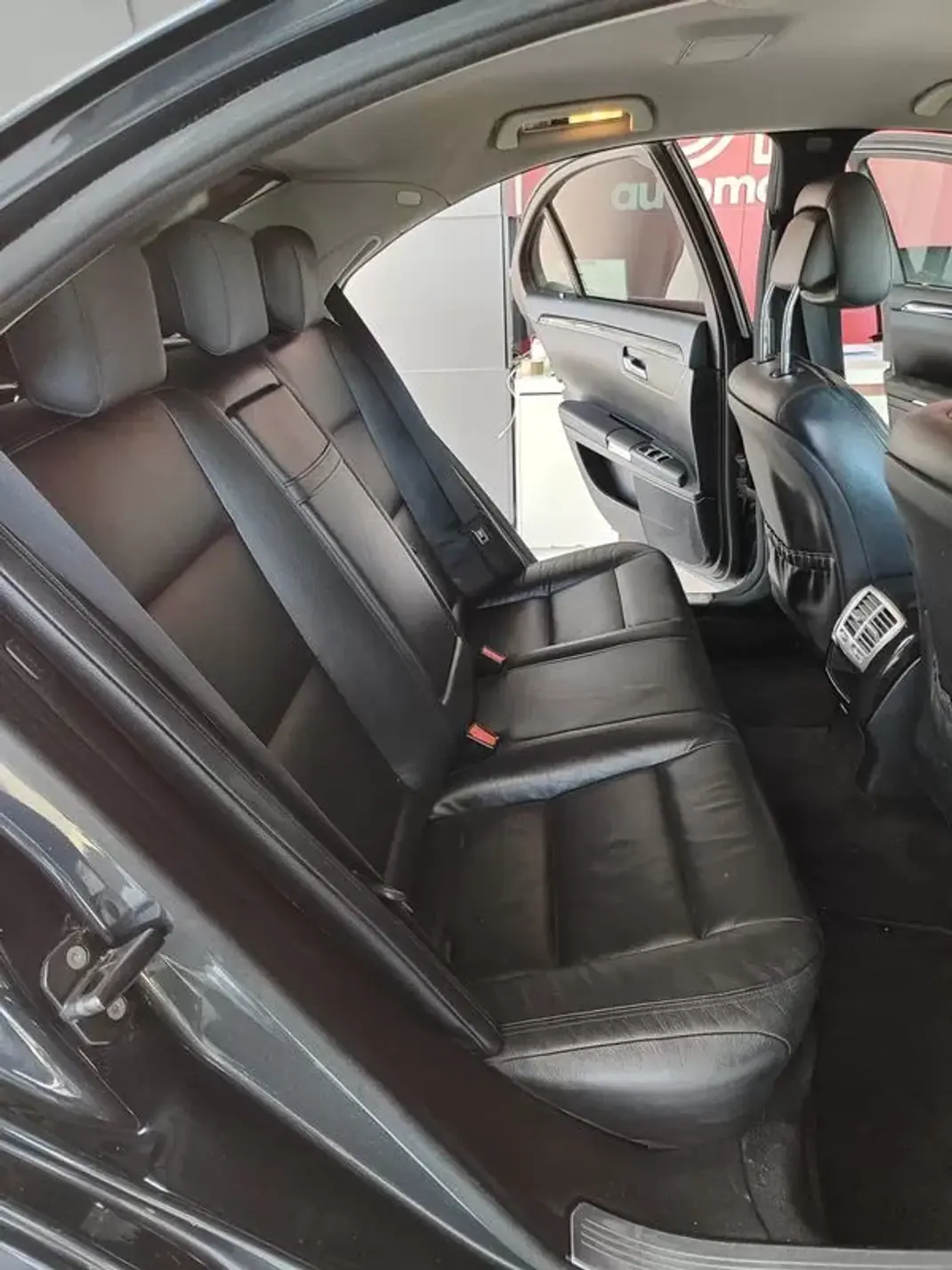 Mercedes-Benz S 350 2012 - 12950 EUR, 380000 km - AUTO.MOTO.pt - 380000km - foto 17 de 37