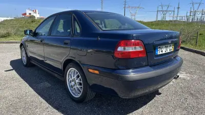 Volvo S40 2000 - 3750 EUR, 400000 km - AUTO.MOTO.pt - 400000km - foto 6 de 13
