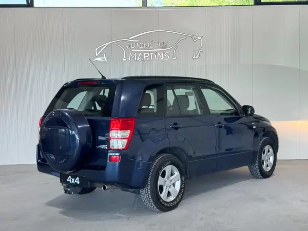 Suzuki Grand Vitara 2006 - 10500 EUR, 189809 km - AUTO.MOTO.pt - 189809km - foto 7 de 20
