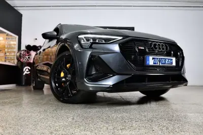 Audi e-tron 2023 - 45000 EUR, 106568 km - AUTO.MOTO.pt - 106568km - foto 2 de 36