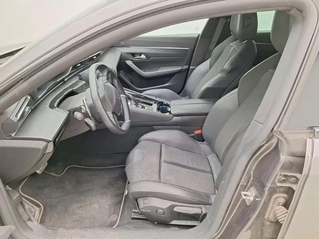 Peugeot 508 2022 - 23750 EUR, 78378 km - AUTO.MOTO.pt - 78378km - foto 7 de 9