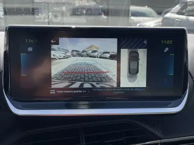 Peugeot e-208 2022 - 18650 EUR, 38776 km - AUTO.MOTO.pt - 38776km - foto 6 de 47