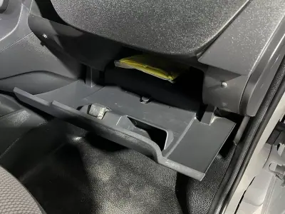 Renault 2021 - 11600 EUR, 110358 km - AUTO.MOTO.pt - 110358km - foto 16 de 20