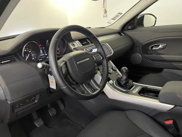Land Rover Range Rover Evoque 2017 - 16950 EUR, 149900 km - AUTO.MOTO.pt - 149900km - foto 12 de 32