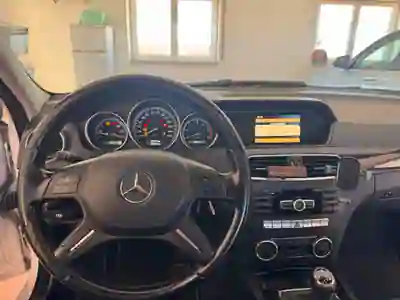 Mercedes-Benz C 200 2011 - 10500 EUR, 288000 km - 288000km - foto 8 de 15