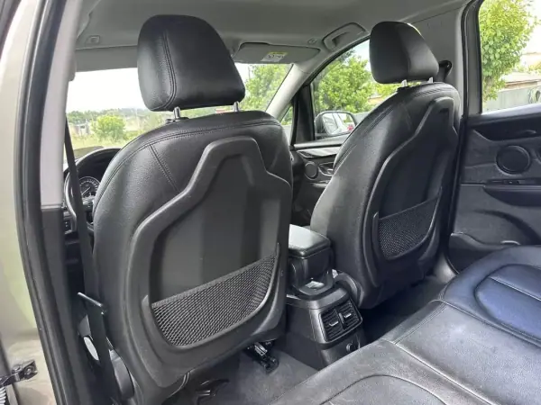 BMW 218 Active Tourer 2014 - 13900 EUR, 150000 km - AUTO.MOTO.pt - 150000km - foto 54 de 60