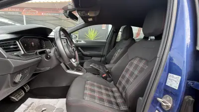 Volkswagen Polo 2019 - 22990 EUR, 130000 km - AUTO.MOTO.pt - 130000km - foto 4 de 32