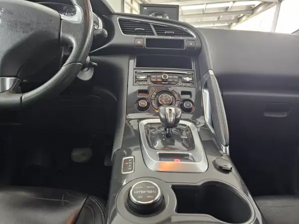 Peugeot 3008 2013 - 10990 EUR, 238991 km - AUTO.MOTO.pt - 238991km - foto 20 de 26