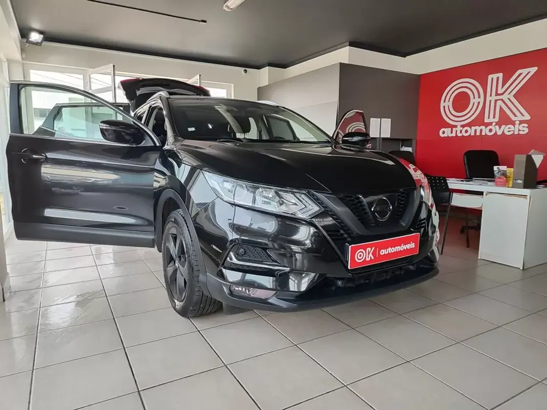 Nissan Qashqai 2017 - 15750 EUR, 155200 km - AUTO.MOTO.pt - 155200km - foto 19 de 37